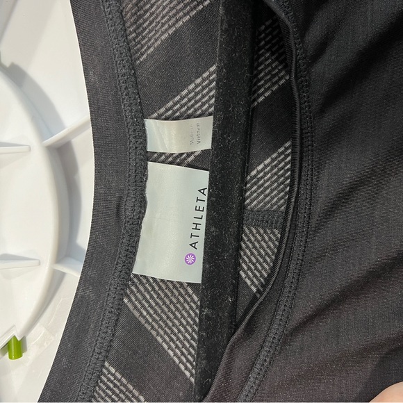 Athleta Black Long-sleeve - Picture 5 of 5